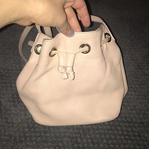 Great condition pink purse!